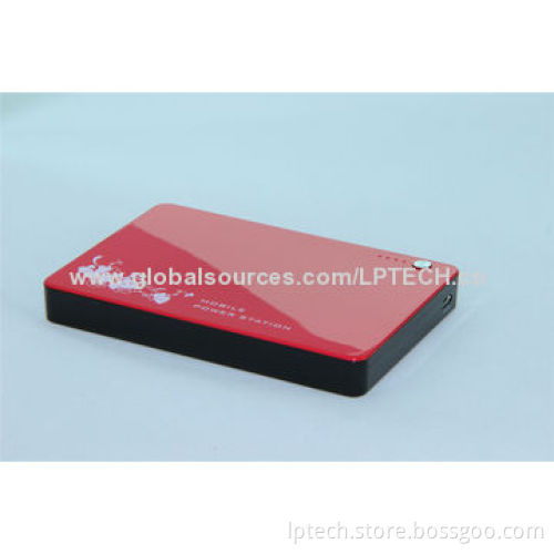 2014 New Style Alternated Power Bank with Dual USB Output and Capacity of 5,000mAh